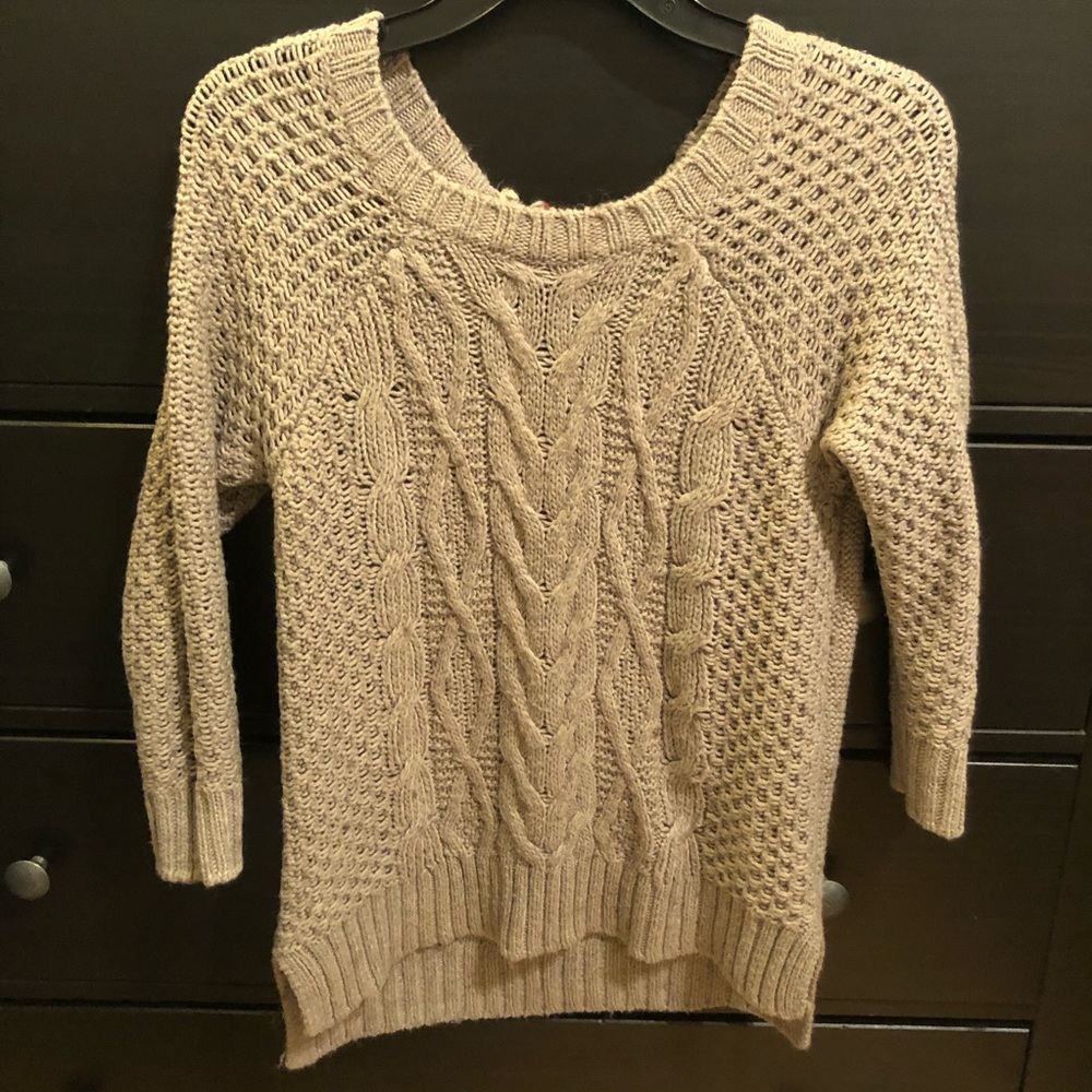 Sweater 3/4-sleeve top with velvet ribbon tie